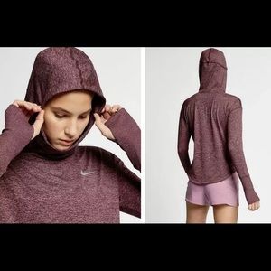Nike Element Hoodie-Women's Size M-plum red🏃🏽‍♀️